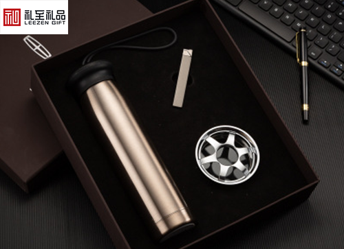 公司年會(huì)定制禮品、年度優(yōu)秀員工禮品、年會(huì)伴手禮怎么挑選更貼心2